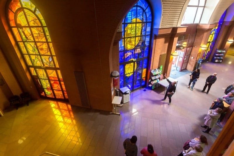 vitraux du hall de la mairie de Vitry