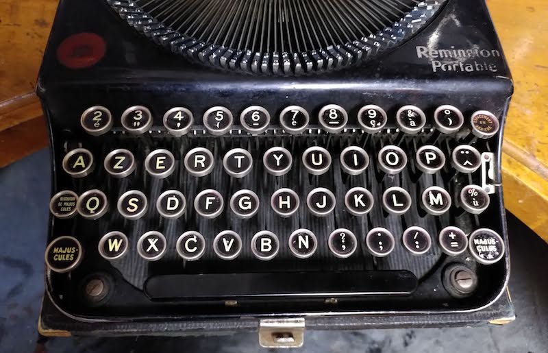 La machine à écrire : pourquoi je l’ai choisie comme matériau ?