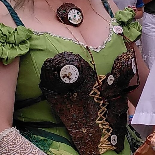 bustier et pendentif écorce mécanique avec cadrans et éléments de montre commande personnalisée bijou Steampunk la Manufacture de Lady S